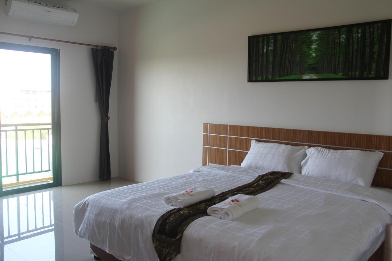 Tawan Anda Garden Hotel Surat Thani Exteriör bild